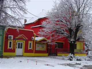 Spratna kuca 25 km.od Beograda