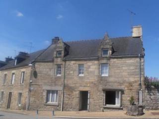 House In The Heart of the Village