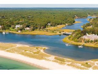 6 bedroom Property For Sale: Main..