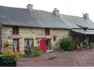 Farmhouse and Guest Cottage