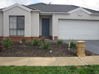 Featherbrook Estate: Experience A..