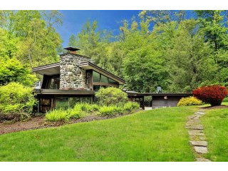 4 bedroom House For Sale: 26 Usonia..