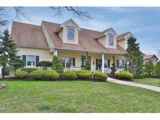 5 bedroom Flat For Sale: 6 Tucker Drive..
