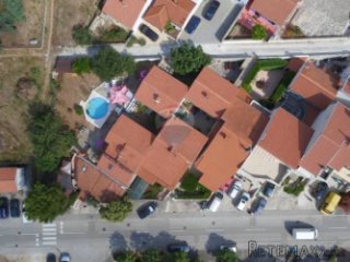 Istra, Pula,KUĆA S RESTORANOM I APARTMANIMA