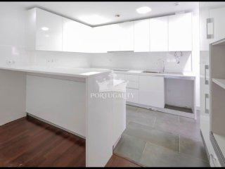 Excellent Apartment In Cascais, Guia