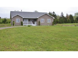 5 bedroom House For Sale: 625 Comeau..