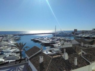 4 Bedrooms - Apartment - Malaga - For..