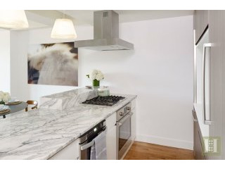3 bedroom Apartment For Sale: 538..