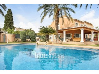 Luxury villa in the old town of Javea