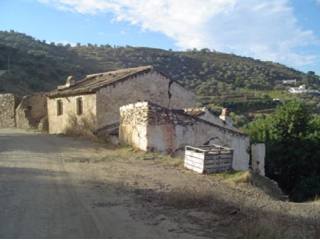 Country Houses for Sale in Sayalonga..