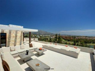 Brand New 6 Bedroom Contemporary Villa..