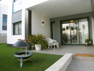 2 Bedrooms - Apartment - Alicante - For..