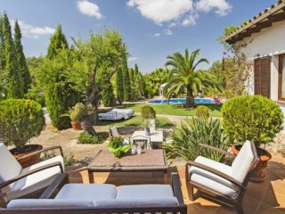 Cosy Country Home Set In A Beautiful..
