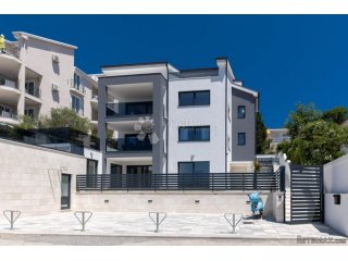 Apartman 2 red do mora (novogradnja) Crikvenica