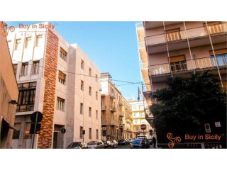 5 bedroom Apartment For Sale: Catania