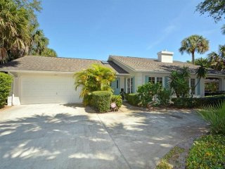 3 bedroom House For Sale: 601 Iris..