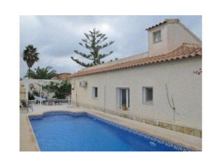 3 Bedrooms - Villa - Alicante - For Sale