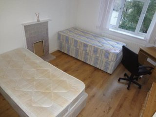 48 - 25 Daybrook Road R4