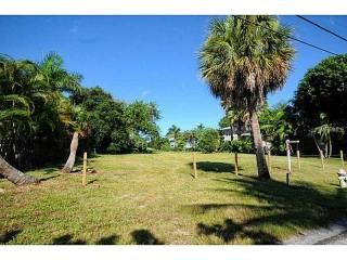 Land For Sale: Roberts Point Rd..