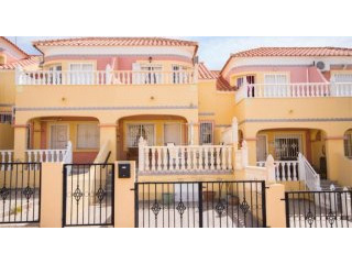 3 Bedroom Town House Ref: YHIS0145