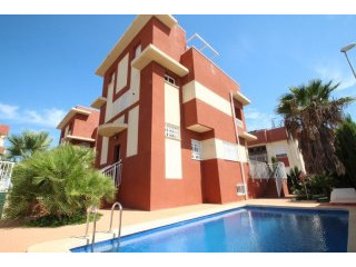 3 Bedrooms - Villa - Alicante - For Sale
