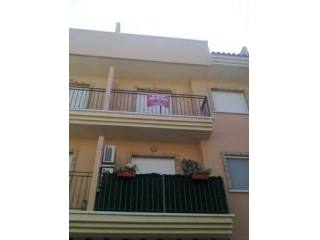 LARGE 3 BED 2 BATHROOM APARTMENT