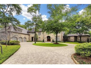 6 bedroom House For Sale: 15 Mott Lane..