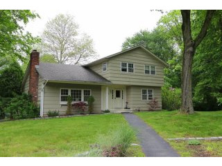 4 bedroom House For Sale: 3606 Edgehill..