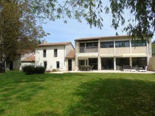 6 bedroom Character For Sale: 86550..