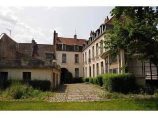 5 bedroom House For Sale: 62140 HESDIN