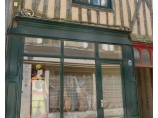 Retail Unit with Accommodation Above