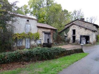 Lovely Renovation Project / Old Stone..