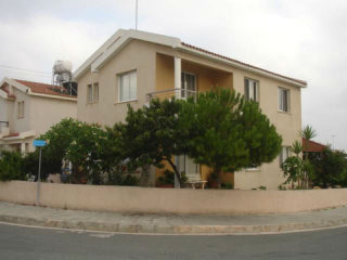 4 Bedrooms - Land - Paphos - For Sale