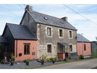 Detached Countryside Property