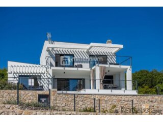 Šmrika, 245m2, vila s bazenom i pogledom na more