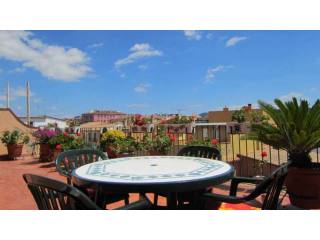 CENTRAL APARTMENT WITH GREAT TERRACE IN..
