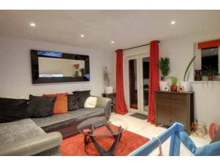 1 bedroom, Ground Floor Flat house for..