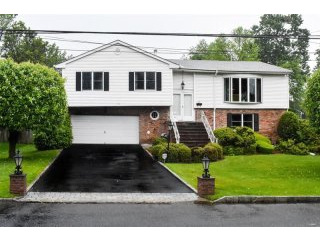 3 bedroom House For Sale: 27 Alpha..