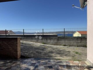 Dvije garsonjere sa terasom i pogledom na more