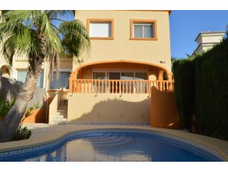 Well kept 3 bedroom villa with..