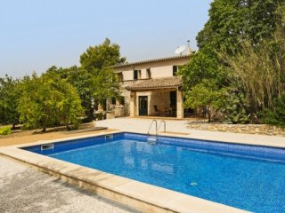 Romantic High Quality Country House..