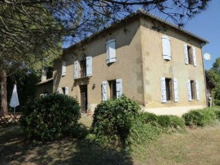 Stone House Set On 1 Hectare Of Land..