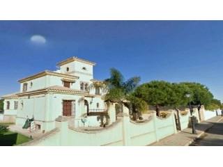 Villa - Large family villa in an..