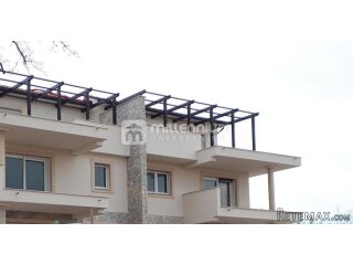 Otok Krk, Njivice, novogradnja, 2s+db, terasa, parking..