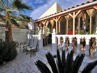 2 Bedrooms - Villa - Alicante - For Sale