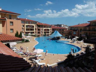 Furnished 1-bedroom apartment with Pool..