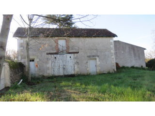 Big barn and 2 building plots with..