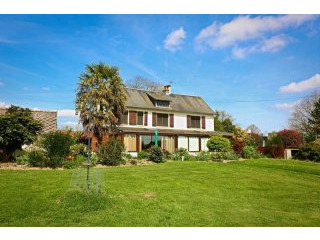 Main House, Guest Gite, Lake and Pool