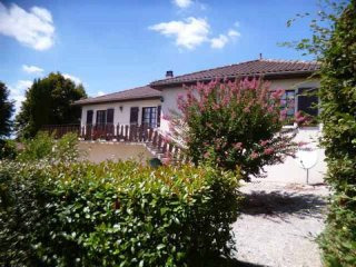 4-Bed Bungalow In A 79 Housing In..