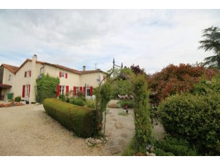 Lovely Three Bedroom Country House